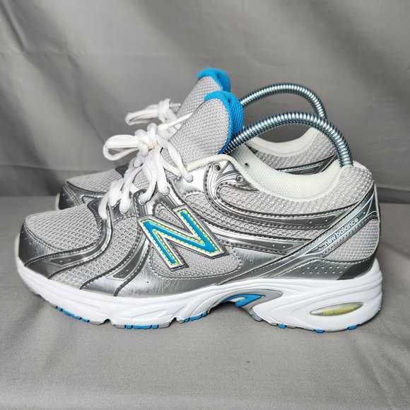 New Balance '470'  (2011) - Picture 1 of 5